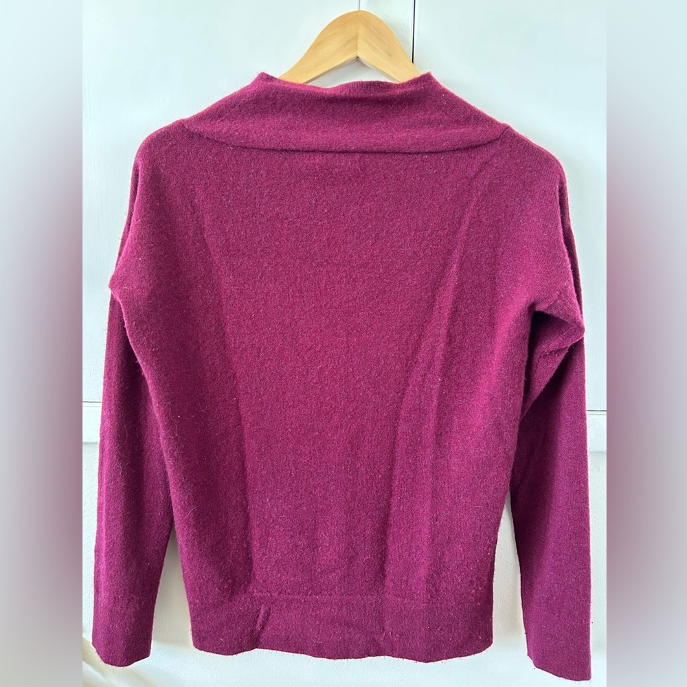 Club Monaco cashmere Sweater in Magenta - Picture 3 of 3